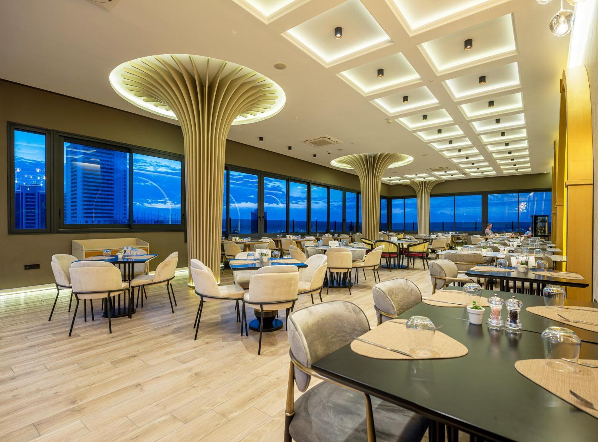מלון Doubletree By Hilton Izmir - Alsancak מראה חיצוני תמונה