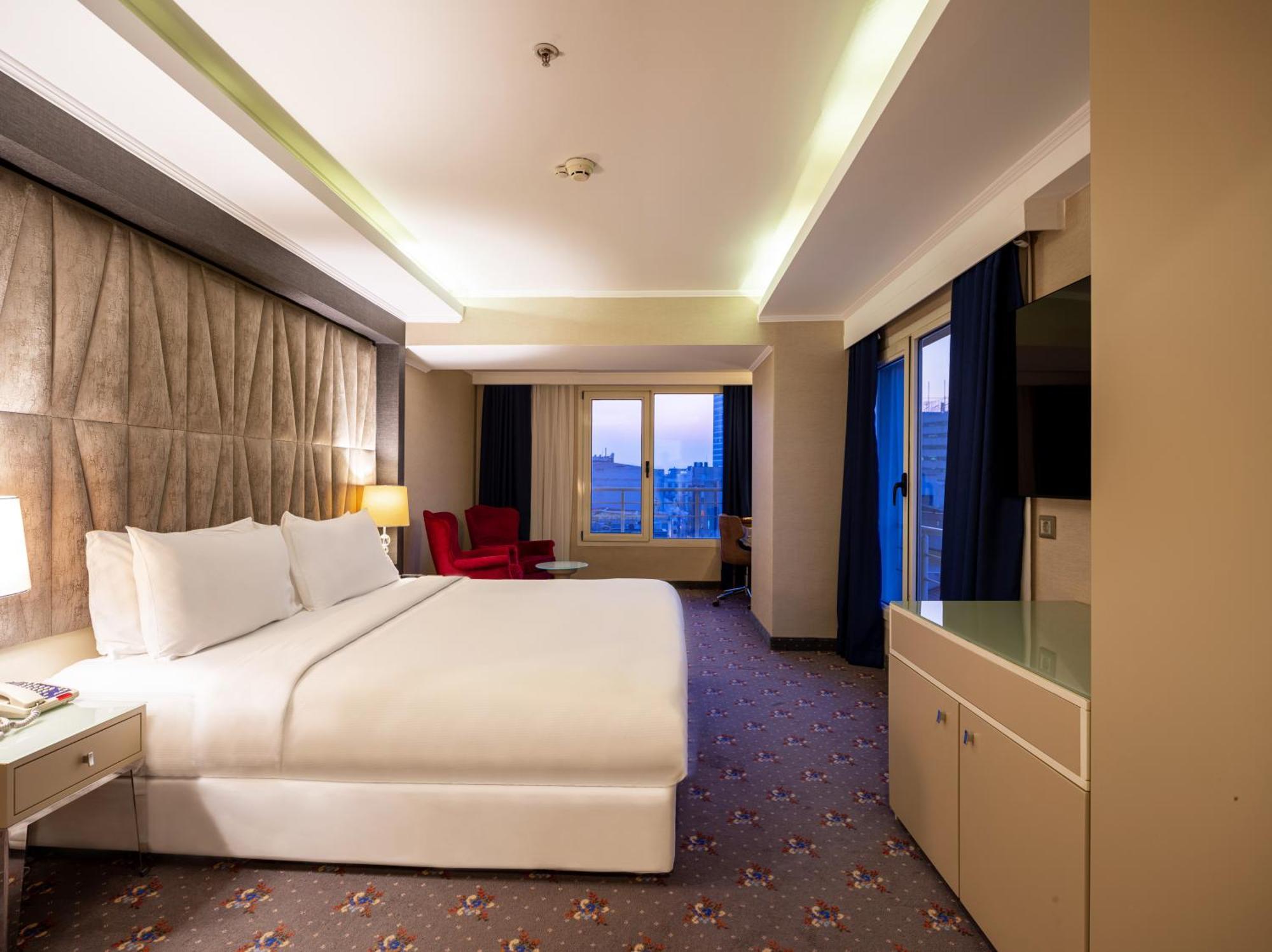 מלון Doubletree By Hilton Izmir - Alsancak מראה חיצוני תמונה
