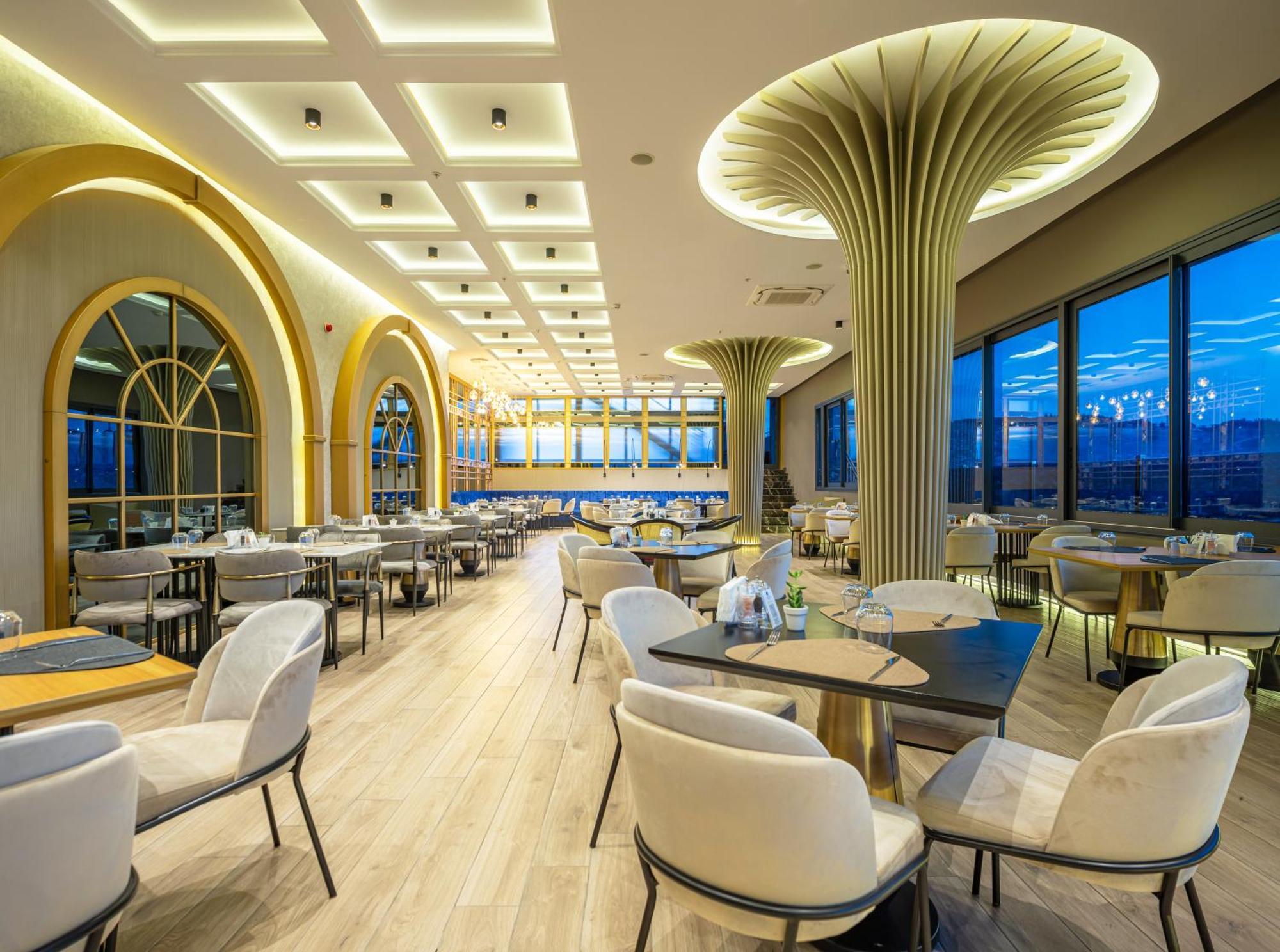 מלון Doubletree By Hilton Izmir - Alsancak מראה חיצוני תמונה