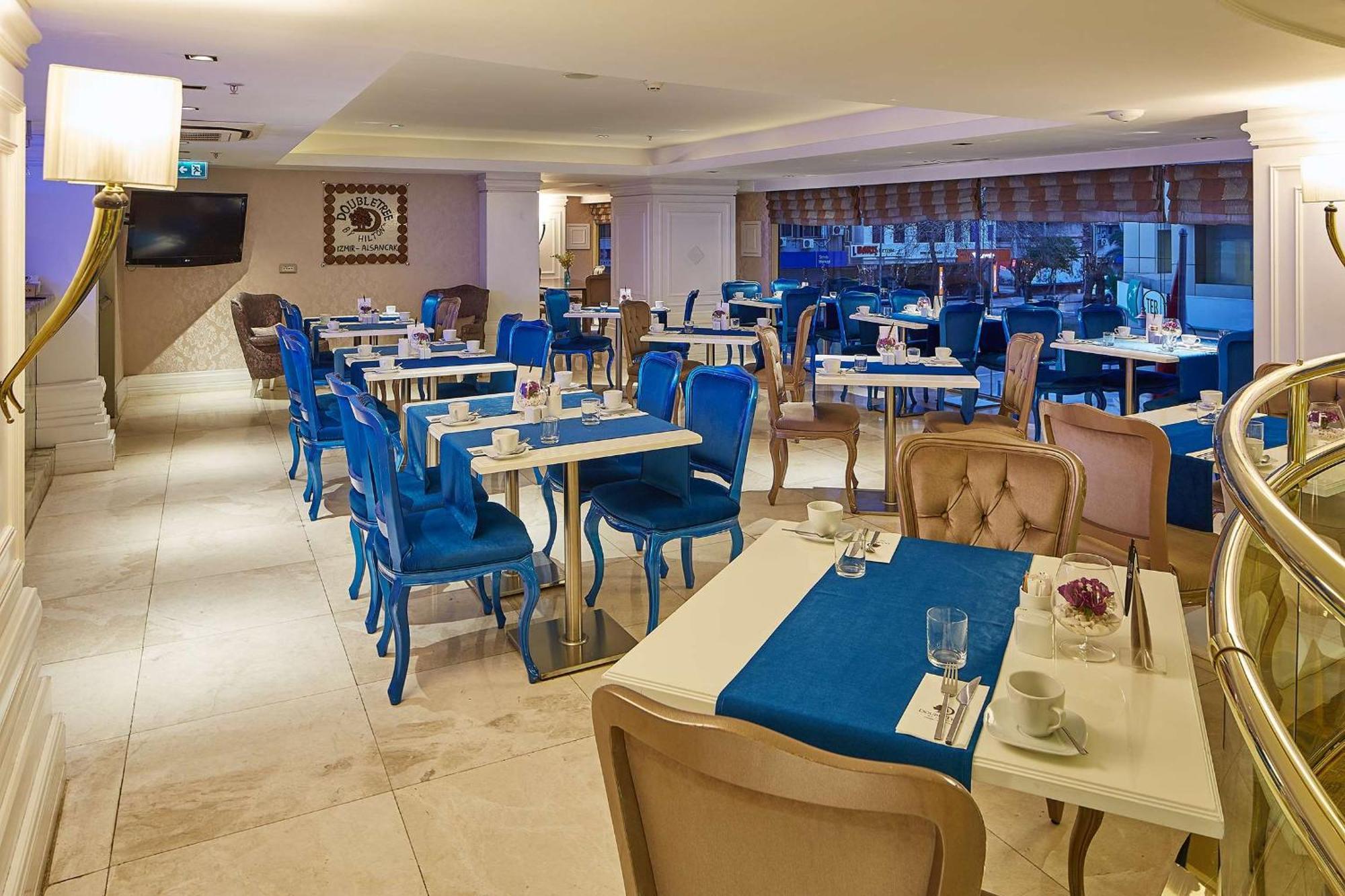 מלון Doubletree By Hilton Izmir - Alsancak מראה חיצוני תמונה
