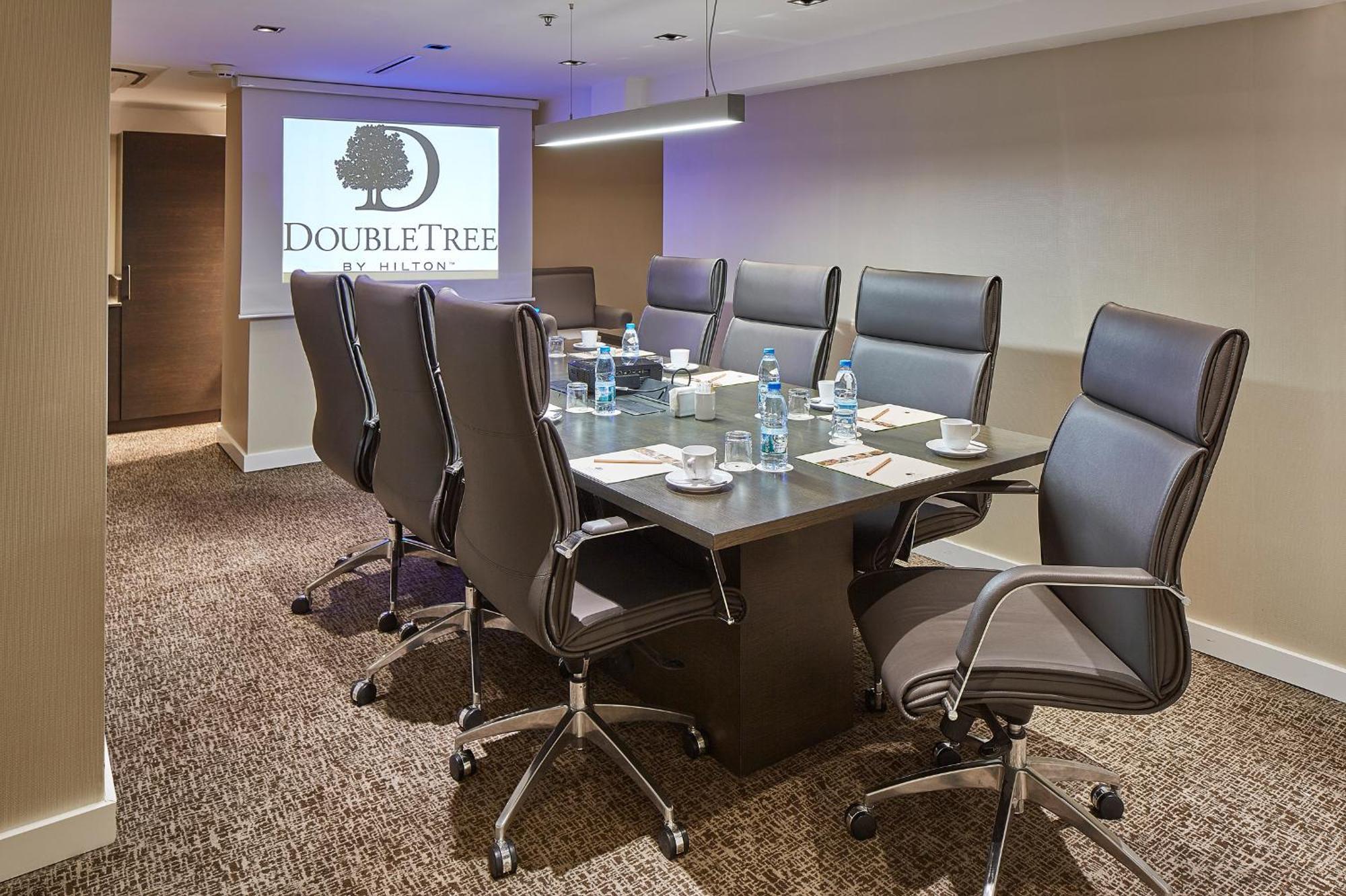 מלון Doubletree By Hilton Izmir - Alsancak מראה חיצוני תמונה